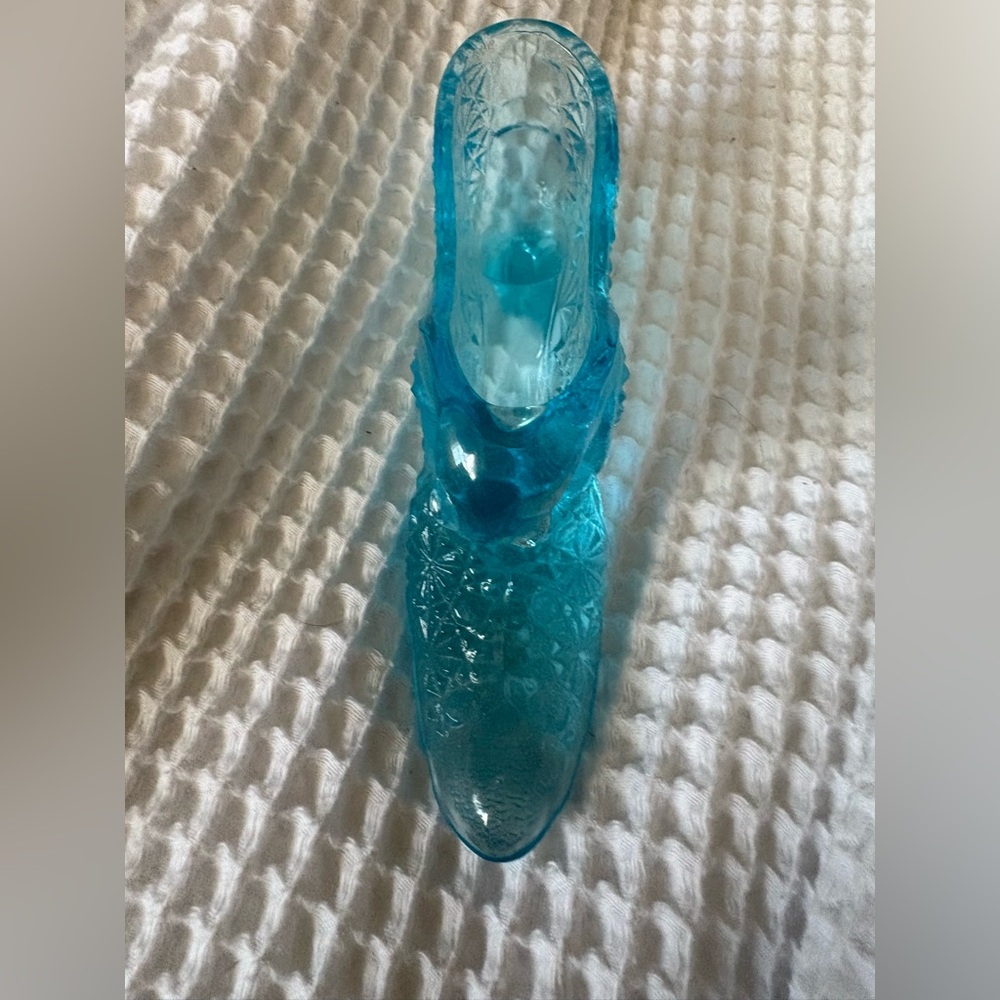 FENTON Aqua Blue glass shoe